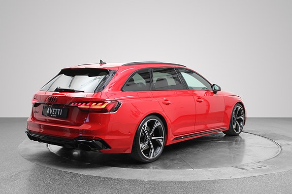 Audi RS4 6 of 30