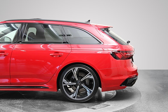Audi RS4 10 of 30