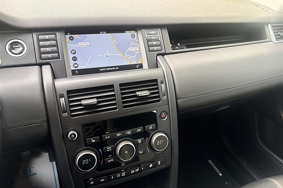Land Rover Discovery Sport 28 of 30