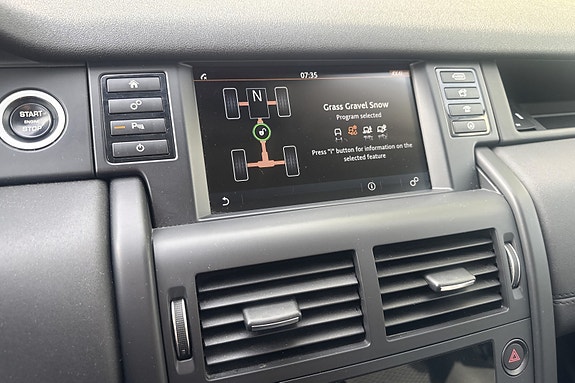Land Rover Discovery Sport 27 of 30