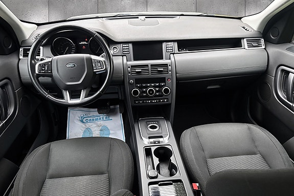 Land Rover Discovery Sport 17 of 30