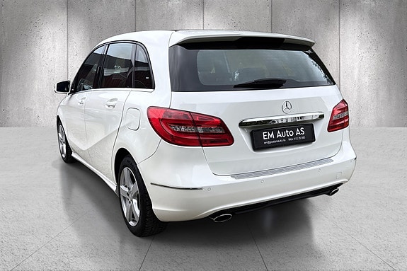 Mercedes-Benz B200 7 of 30