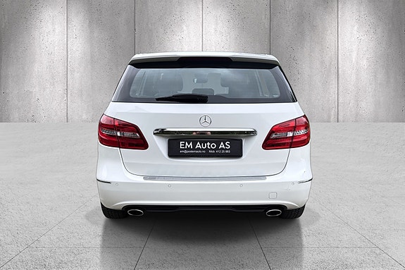 Mercedes-Benz B200 9 of 30