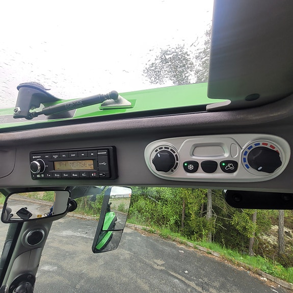 Deutz Fahr 6130.4 Agrotron RVShift 22 of 28