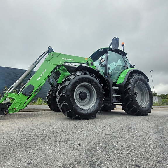 Deutz Fahr 6130.4 Agrotron RVShift 3 of 28