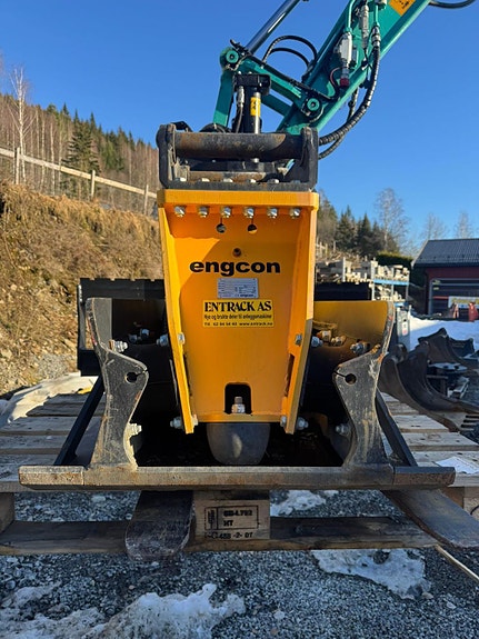 Engcon PP3200 Vibroplate 2 of 2