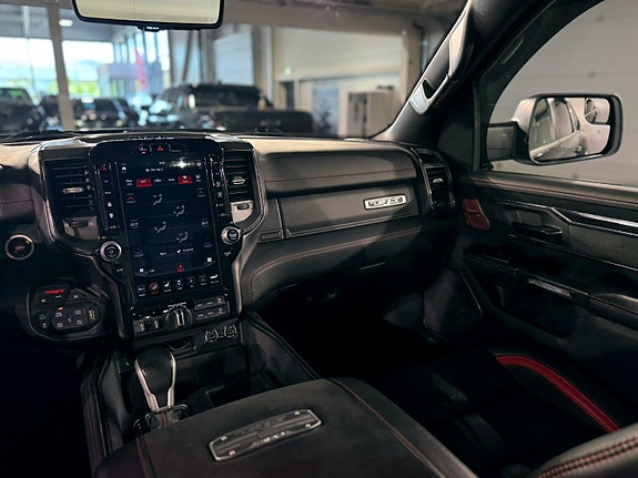 Dodge RAM 22 of 30