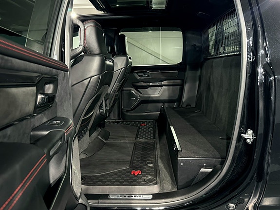 Dodge RAM 16 of 30
