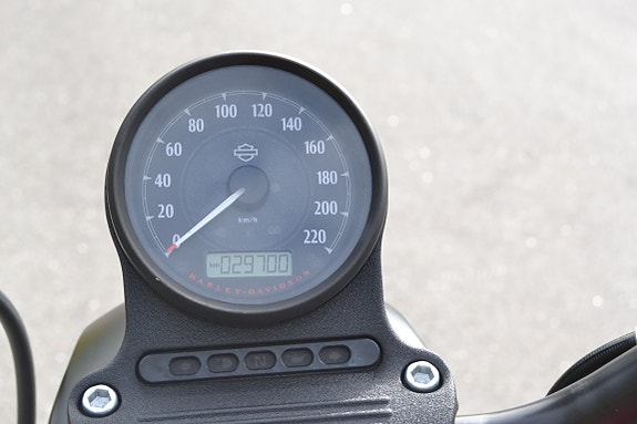 Harley-Davidson XL 883N Iron 20 of 20