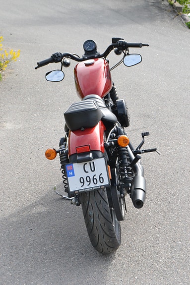 Harley-Davidson XL 883N Iron 10 of 20