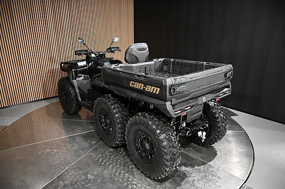 Can-Am Outlander 6x6 Backcountry 1000R 30 of 30