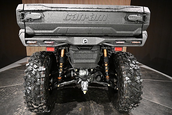 Can-Am Outlander 6x6 Backcountry 1000R 23 of 30