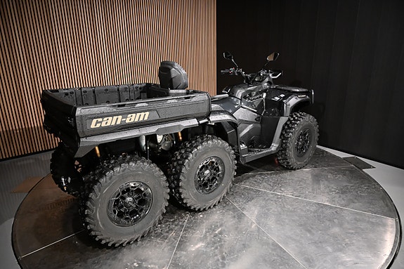 Can-Am Outlander 6x6 Backcountry 1000R 11 of 30