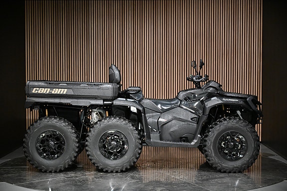 Can-Am Outlander 6x6 Backcountry 1000R 8 of 30