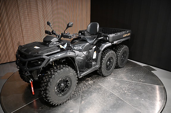 Can-Am Outlander 6x6 Backcountry 1000R 20 of 30