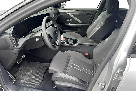 Opel Astra 8 of 27
