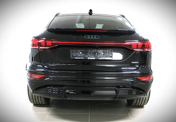 Audi Q6 e-tron 5 of 27