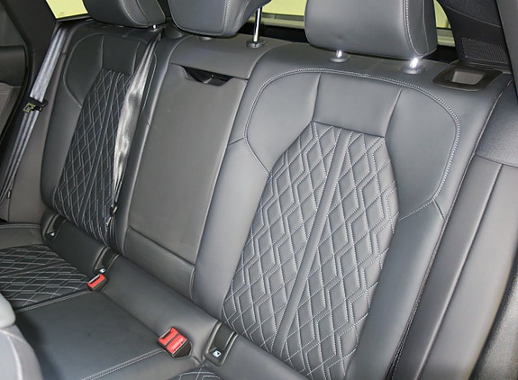 Audi Q6 e-tron 12 of 27