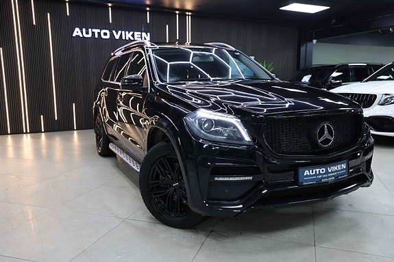 Mercedes-Benz GL350 2 of 5