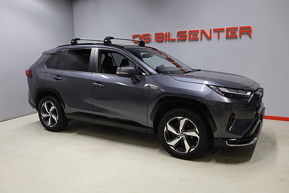 Toyota RAV4 3 of 12