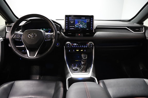 Toyota RAV4 9 of 12