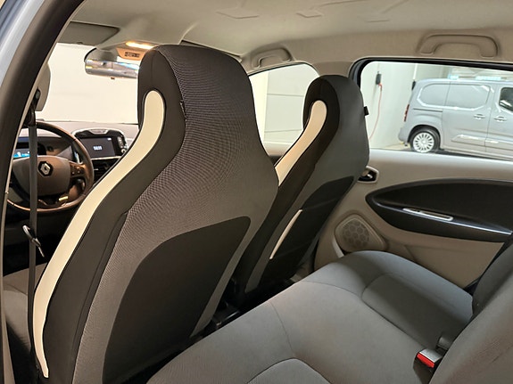 Renault Zoe 30 of 30
