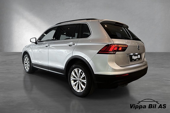 Volkswagen Tiguan 5 of 30
