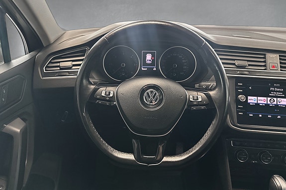 Volkswagen Tiguan 17 of 30