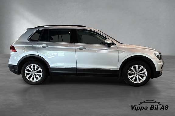 Volkswagen Tiguan 8 of 30