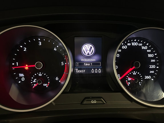 Volkswagen Tiguan 27 of 30