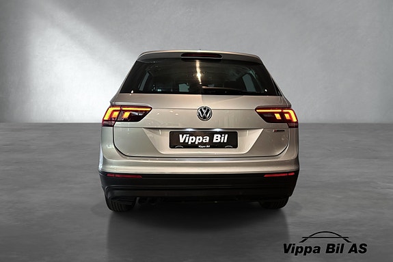 Volkswagen Tiguan 6 of 30