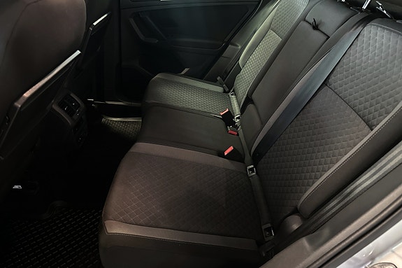Volkswagen Tiguan 14 of 30