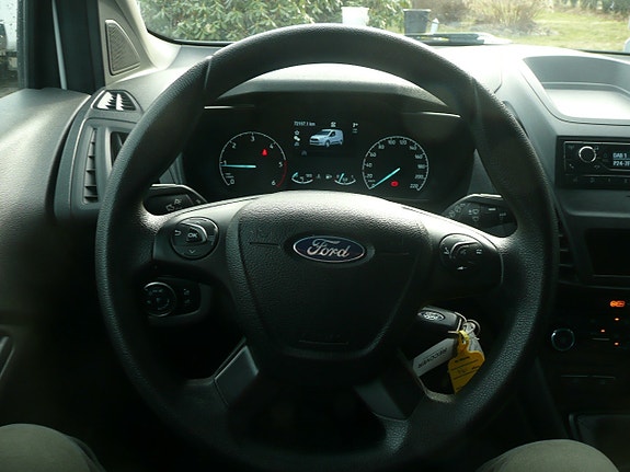 Ford Transit Connect 12 of 29