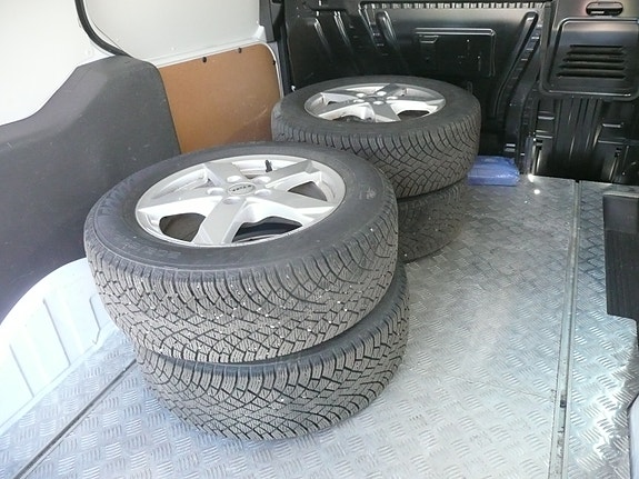 Ford Transit Connect 15 of 29