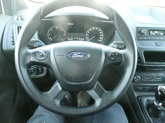 Ford Transit Connect 23 of 29