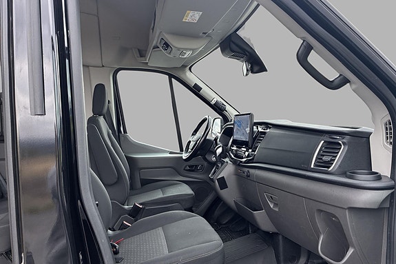 Ford Transit 13 of 30