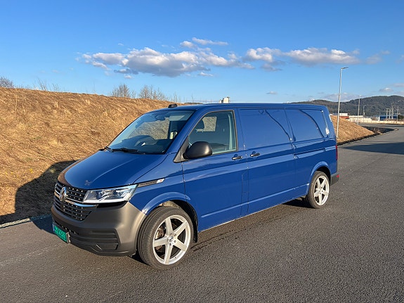 Volkswagen Transporter 2 of 5
