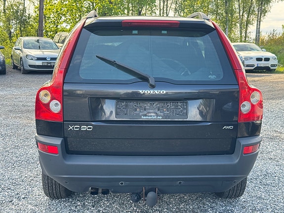 Volvo XC90 4 of 5