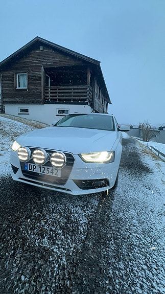 Audi A4 5 of 30