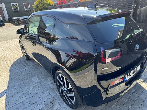 BMW i3 4 of 5