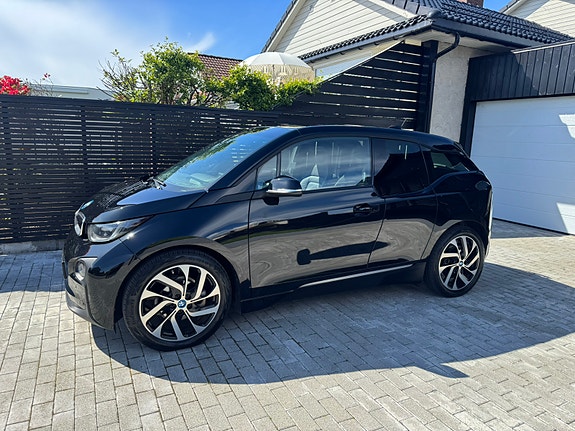 BMW i3 2 of 5