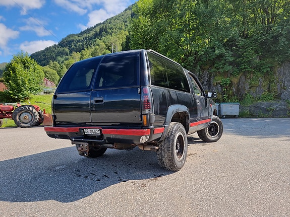 Chevrolet Tahoe 5 of 5