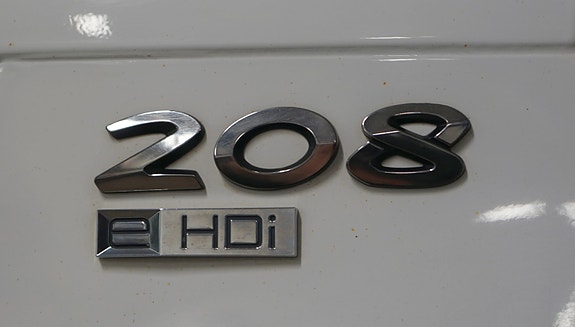 Peugeot 208 8 of 30