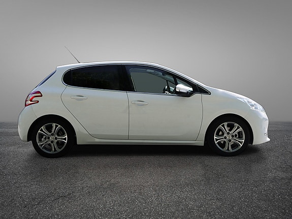 Peugeot 208 10 of 30