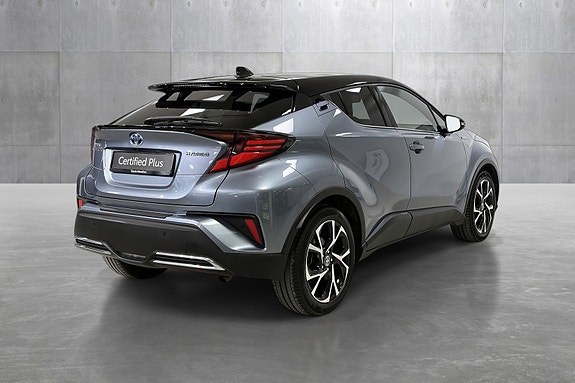 Toyota C-HR 5 of 5