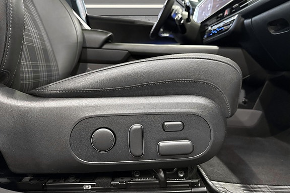 Hyundai Ioniq 6 17 of 20