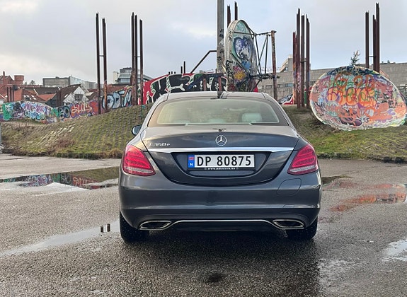 Mercedes-Benz C350 e 4 of 30