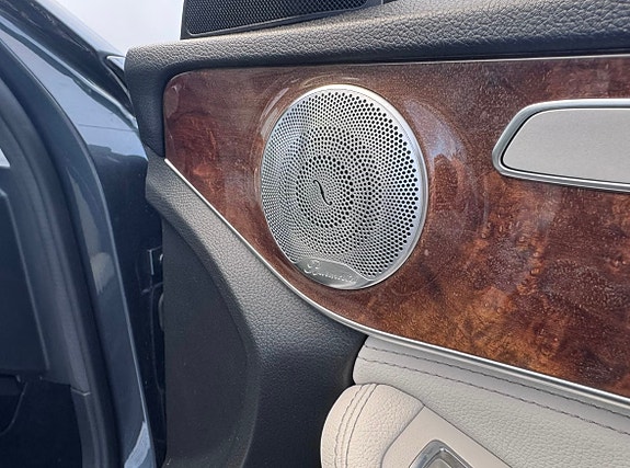 Mercedes-Benz C350 e 18 of 30