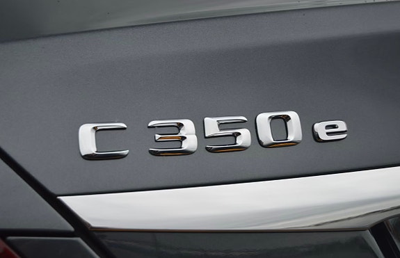 Mercedes-Benz C350 e 10 of 30