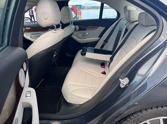 Mercedes-Benz C350 e 20 of 30